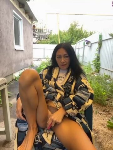 Онлайн-эровидеочат с Karolina_Milf на BongaCams 2023-06-25 11_21