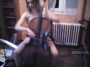 Aria_French (голая с виолончелью)