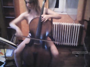 Aria_French (голая с виолончелью)