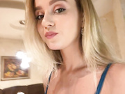 Emeli_Blur