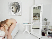lili_and_niki