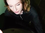 Минетик и др.. в подъезде