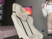 hor-neyJ0zy