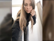 Konfeta-1 шалит в примерочной