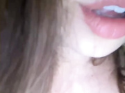 DevoChkaYyy - скачет на дилдо во всех позах