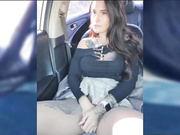 Апскирт в колготках в тачке