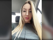 ParisHill показала сиськи в такси