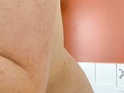 Sexy_milk_mom