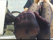 Фут-фетиш в колготках