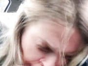 ДЕВИЦА ОТСОСАЛА В АВТО