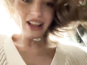 -AngelAri-