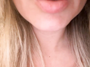 _Lasker_ - снимает низ и ласкает свою влажную киску