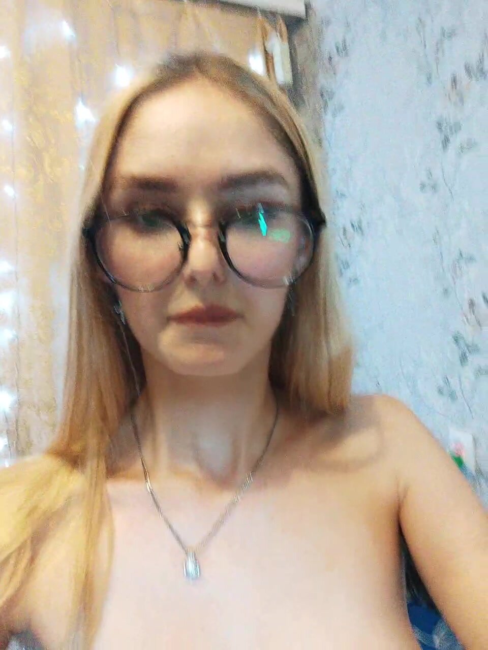 Modest_Yana