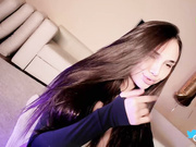 hollyextra