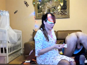 Tvoya_Madam выбривает очко мужу