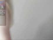 Hollywww - блондиночка с бледной кожей и большими сиськами соблазняет голым телом