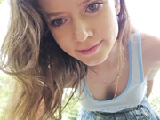 lilo_princess дрочит в парке