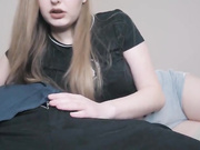 ДЕВИЦА ОТСОСАЛА