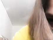 ДЕВИЦА ДРОЧИТ