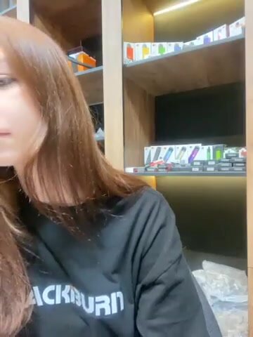 МОДЕЛЬ В ЧАТЕ