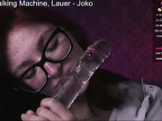 Suk_ki - вылизывает прозрачный дилдо