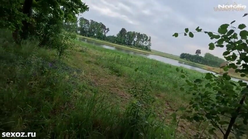 СОСЕТ И ТРАХАЕТСЯ