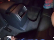 ДЕВИЦА ТРАХАЕТСЯ