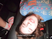 ДЕВИЦА ТРАХАЕТСЯ