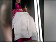 NeNaSuTnA в колготках в примерочной-2