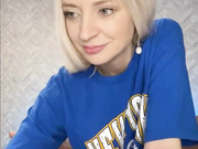 <Unknown> Пьет и танцует