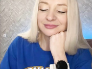 <Unknown> Пьет и танцует