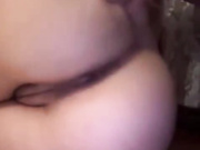 DaniellaPussy обоссалась