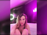 DianaMurr в ванной