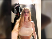 ALVUWKA в примерочной-3