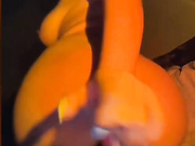 Italianka - трахается с дилдо во всех позах + бъёт себя