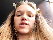 porn_corn в кафе