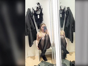 ParisHill в примерочной-4