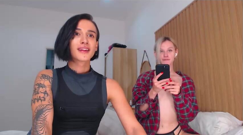 jean_mokuji транс трахает девушку