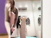 ParisHill в примерочной+минет