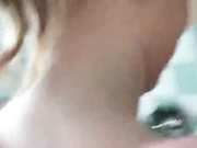 САМА СЕБЯ ТРАХАЕТ