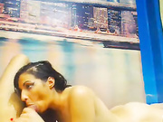 Минет от брюнетки