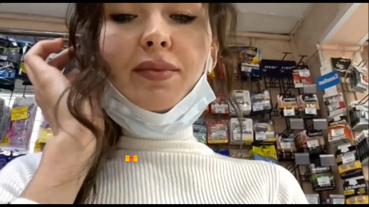 Cute-Anya(EVERGLOW) апскирт на работе-36