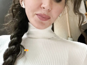 Cute-Anya(EVERGLOW) апскирт на работе-39