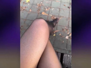 Di-Fm в колготках на скамеечке