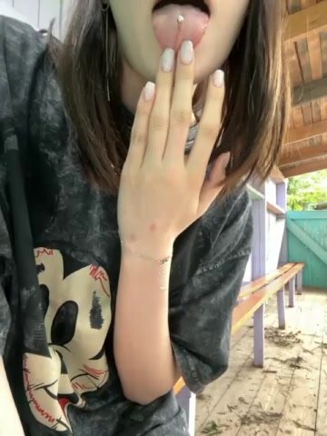 -Victoria18-