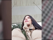 Miss_Viktoria в колготках на скамеечке