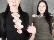 SEXXXSHOP - одна из лесби кисок забыла надеть трусики