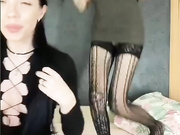 SEXXXSHOP - одна из лесби кисок забыла надеть трусики