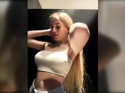 ALVUWKA в примерочной(нарезка стрима)