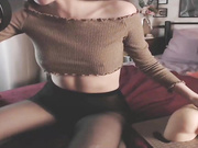 SashiMIa стрим в колготках